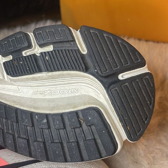 Nike shoes 7.5 (3725) - Picture 9 of 11